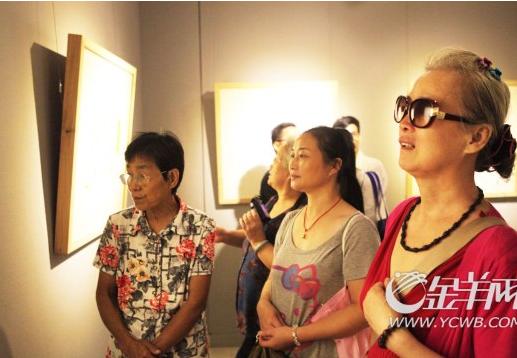 广东龙华举办廉政文化书画展