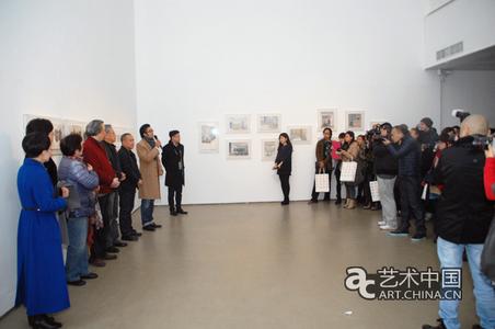 罗敏纸本绘画展北京今日美术馆开幕