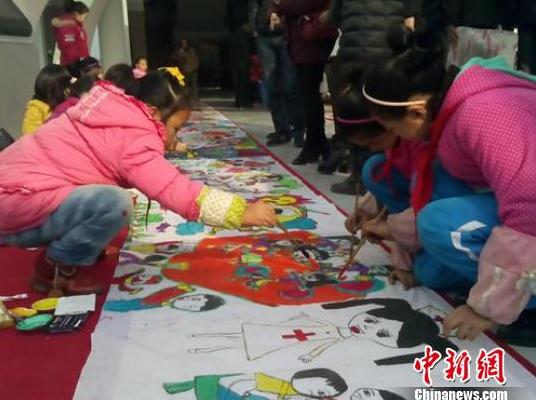 江苏省儿童画比赛颁奖暨首展开幕