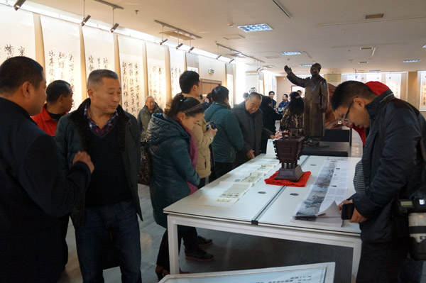 纪念毛泽东诞辰120周年“中原颂·杨宪金诗联书法展”郑州开幕