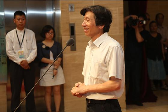 千里快哉 任重中国画展亮相中国美术馆