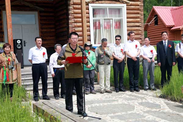 根河市人民政府副市长萨国文致辞