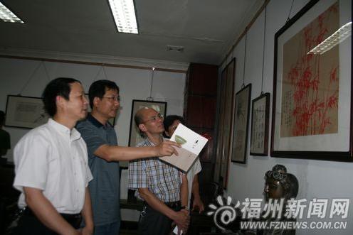潘主兰书画作品展福州市美术馆开展