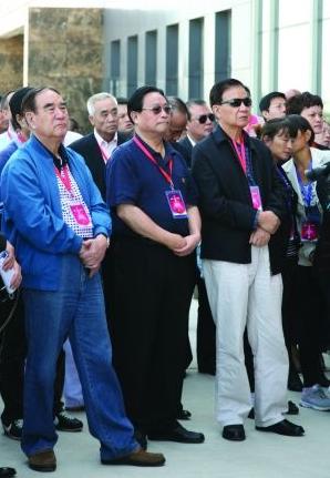 中国军谊诗书画院在京东举办笔会