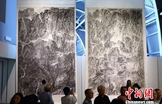 徐龙森50余幅中国山水画亮相江苏南京