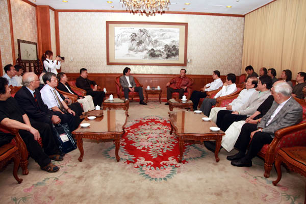 中国驻印尼大使会见代表团