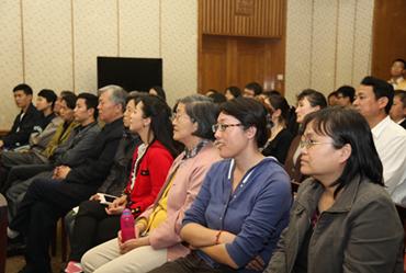 中国画常识与赏析漫谈讲座驻英使馆举行