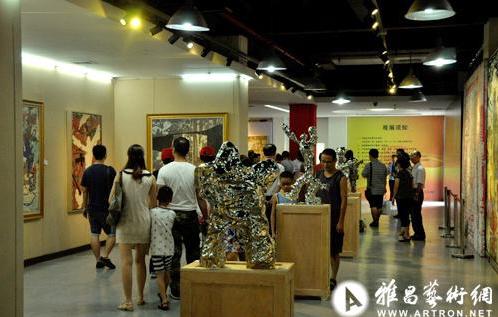 中国·东盟艺博会在广西南宁开幕
