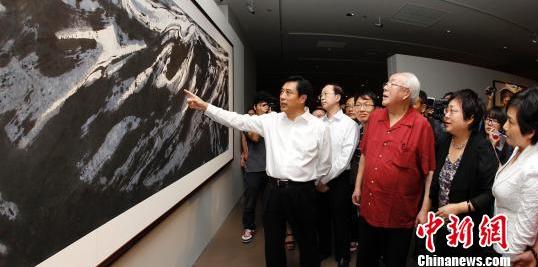 神游东方·周韶华艺术大展亮相上海滩