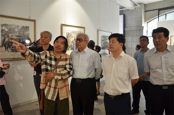 澄怀味象——秦岭山水画作品展隆重启幕