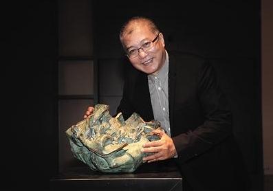 艺术家许江:回到画布前,就会减少官僚气