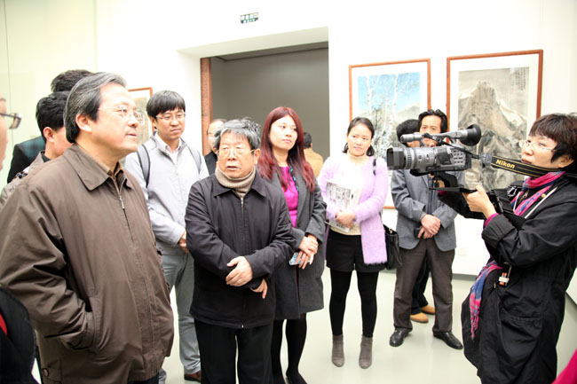 �й���������ϯ��Զ�ι۱�ѩ������ʮ����Ʒչ