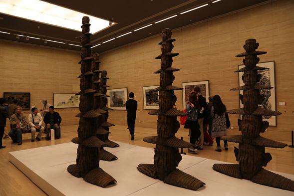 ��ʦ��ٰ콨У60����������ѧԺ��Ժ50����������Ʒչ