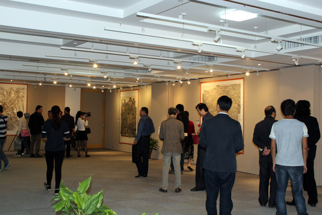 �ζ����й�����Ʒչ�ڰ��պϷ�¡����Ļ