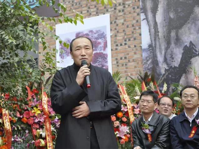 ���������ƻ������黭չ�ڱ�����ׯ�ŷ�����Ļ����ͼ��