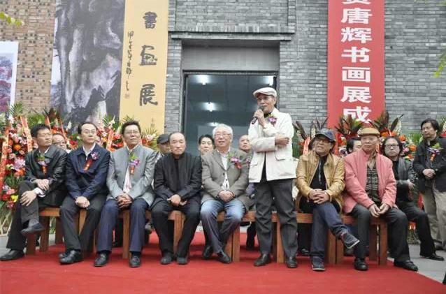 ���������ƻ������黭չ�ڱ�����ׯ�ŷ�����Ļ����ͼ��