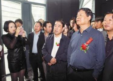 贾平凹画作精品展陕西西安开幕