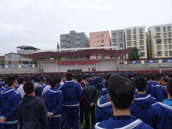 �ٷ������黭��У԰Ѳչ�߽��Ĵ���Ԫ