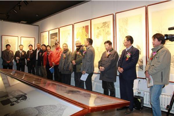 �������񡪡����շ���Ʒչ���౱��