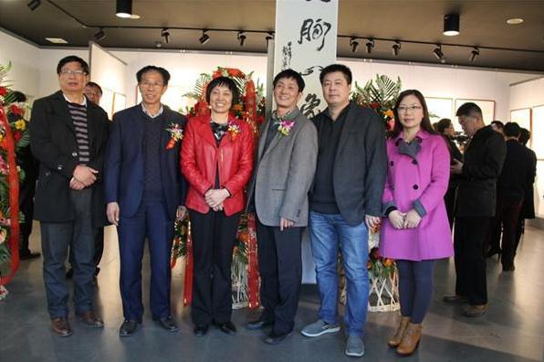 �������񡪡����շ���Ʒչ���౱��