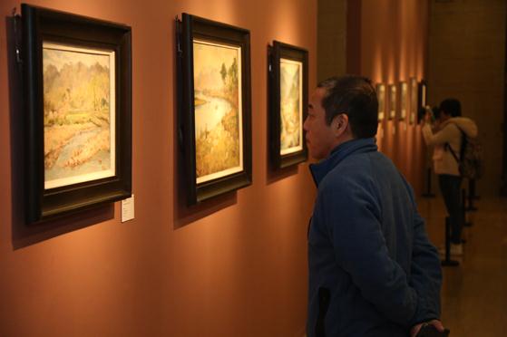 �Ʋ����ϡ�����������չ�����й������ݣ���ͼ��