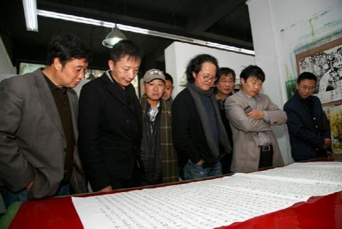 2014美术报艺术节郑忠工作室开放展海安启幕