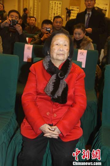 ����л���յ���130����ȫ���黭������Ʒչ�ھ���Ļ