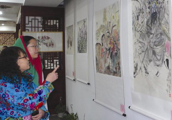 ɽ��̫ԭ��Ů�黭�һӺ���ī�조���ˡ�