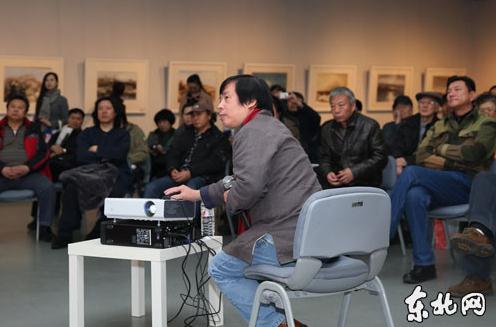 ����Ⱥ�滭��ƷѲչ������ʡ������