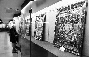 �ຣ�ȹ���˿�ƿ�չ���౱���л�����������Ʒ��