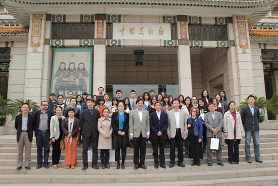 ��������ѧԺ���й������ݹ�����ѧ����ʵ������