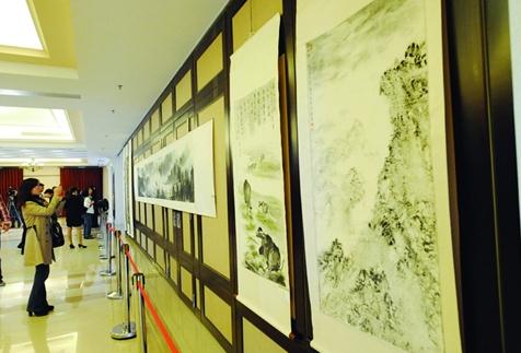 �������Ʒ���཭�����ݺ�Ͽ�����黭������Ʒչ