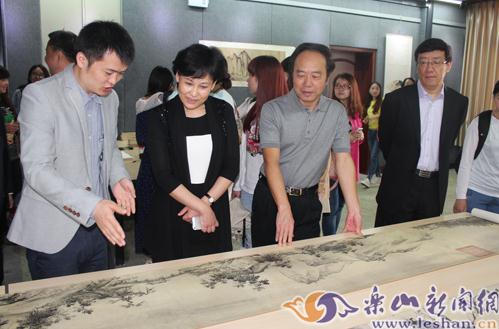 �Ĵ���ɽ�ٰ�ʹ�����й��黭���ƾ�Ʒչ