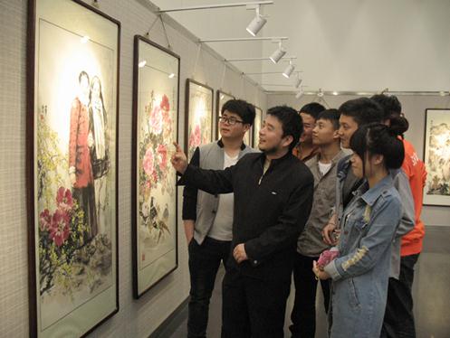 ���ְҵ��ѧ�����黭չ���ͼ�����Ļ