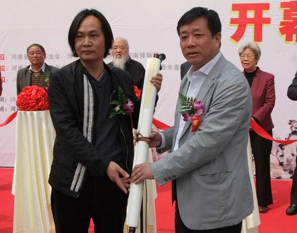 ���ϲ���Ժ�ٰ쵤�����¡��ߺ�ٰ��ľ�����Ʒչ