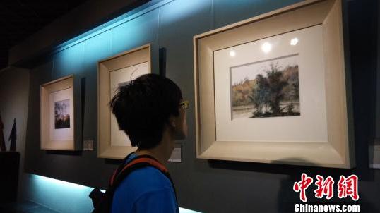 ����45���滭��Ʒ���Ϻ���չ��