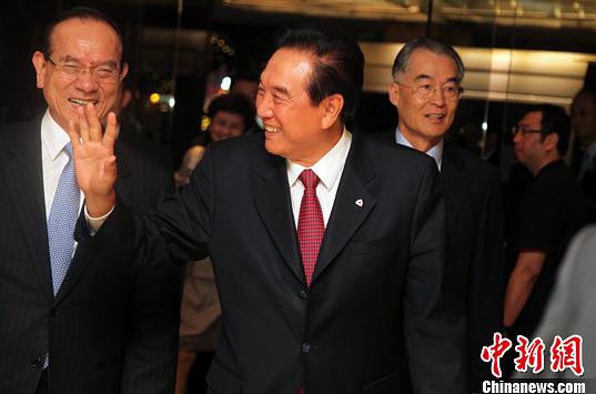 ǰ��Э�᳤���������黭���������Ÿ�̨����