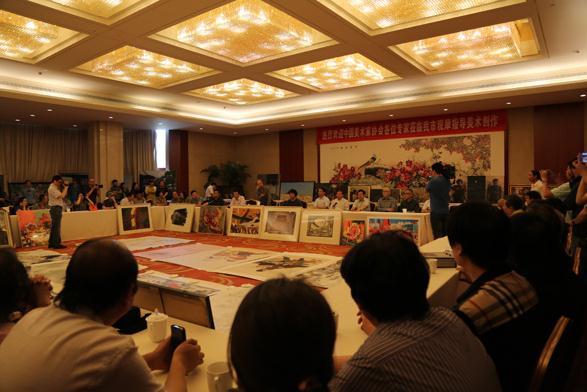 第十二届全国美展专家组首站赴天津观摩指导创作