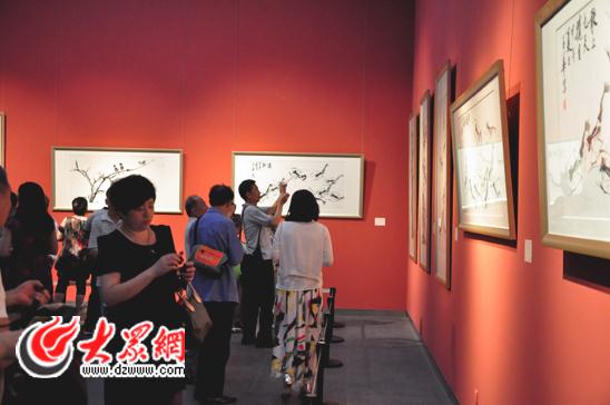 ɽ�������黭�����黭չ������Ļ