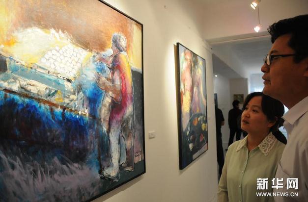 ͻ��˹�ٰ��й������ͻ�չ 61���ͻ�����