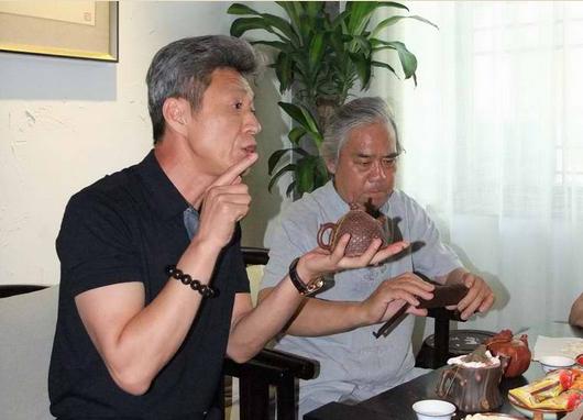 书画名家郑州品茗论道