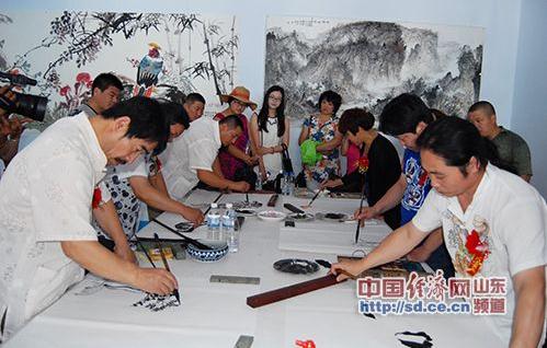 北京锋锐实力艺术家联盟书画友情联展青州办展