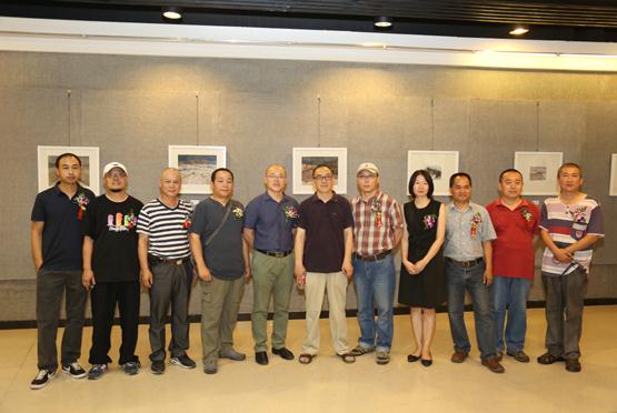 西北偏西•段正渠油画工作室十人展在京启幕