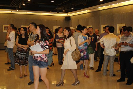 西北偏西•段正渠油画工作室十人展在京启幕