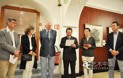 �з�����50���й�����ƷչϼĽ���п�Ļ