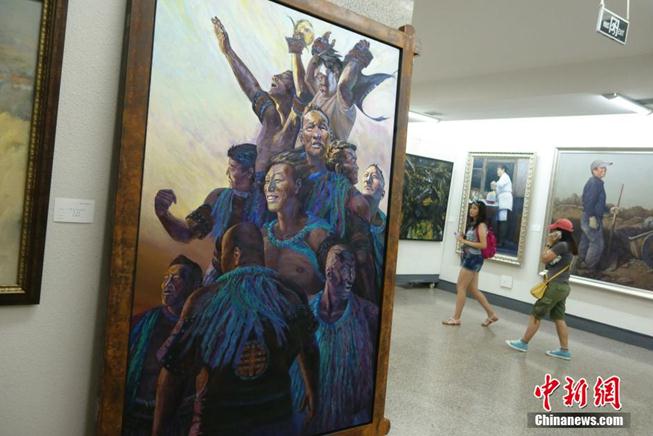 ���ɹ��������ٰ��콨��65����������Ʒչ