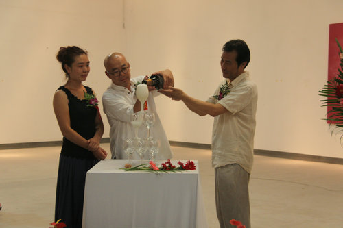 王存玉系列展在上上国际美术馆隆重开幕