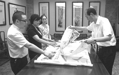 �Ĵ��н����ٰ�ȫ���黭������Ʒչ