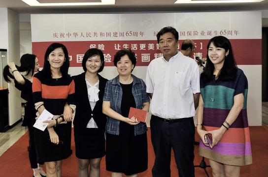 �й�����ҵ�黭��Ʒ����չ�ھ���Ļ