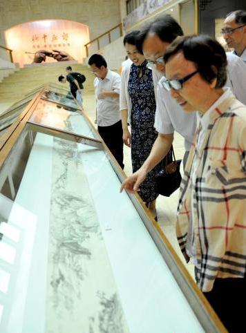 ���塢�����滭��չ�ڹ��������������Ļ